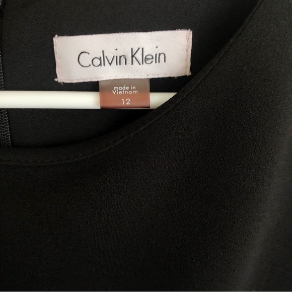 Calvin Klein size 12 black dress. - Picture 2 of 6
